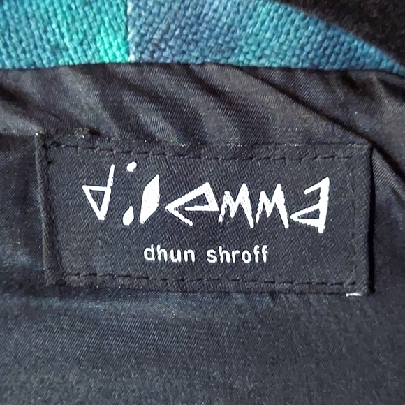 Dilemma Dhun Shroff Silk Woven Multicolor Jacket - Picture 3 of 12